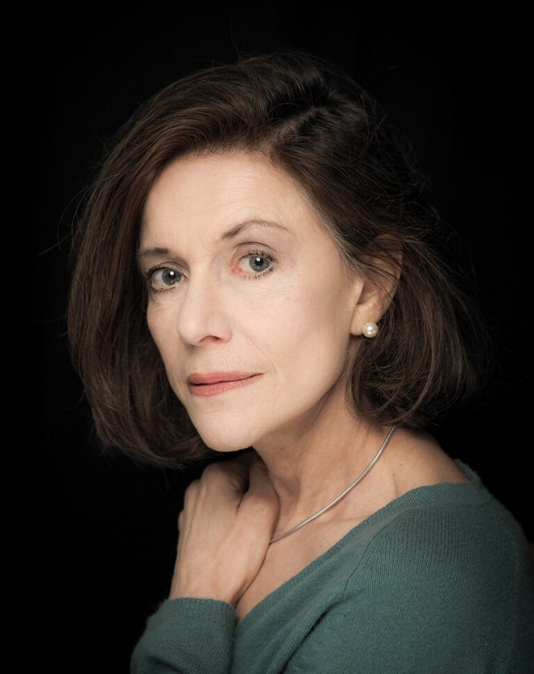 Belinda Lang – The Artists Partnership